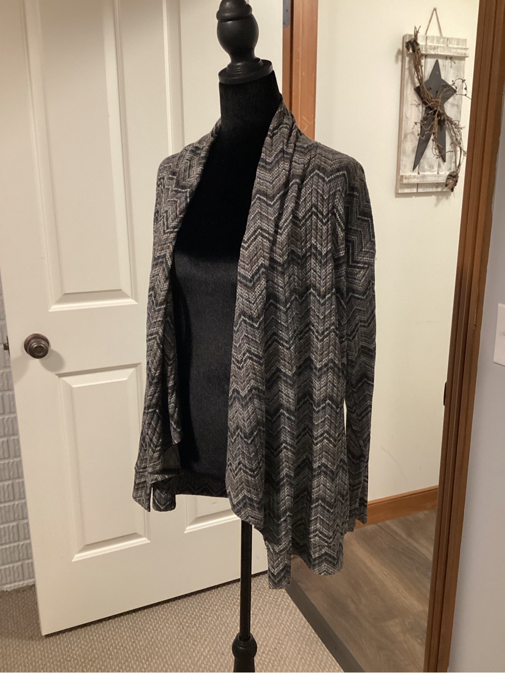 Bobeau Gray Chevron Open Front Cardigan Medium Lightweight Drape Sweater